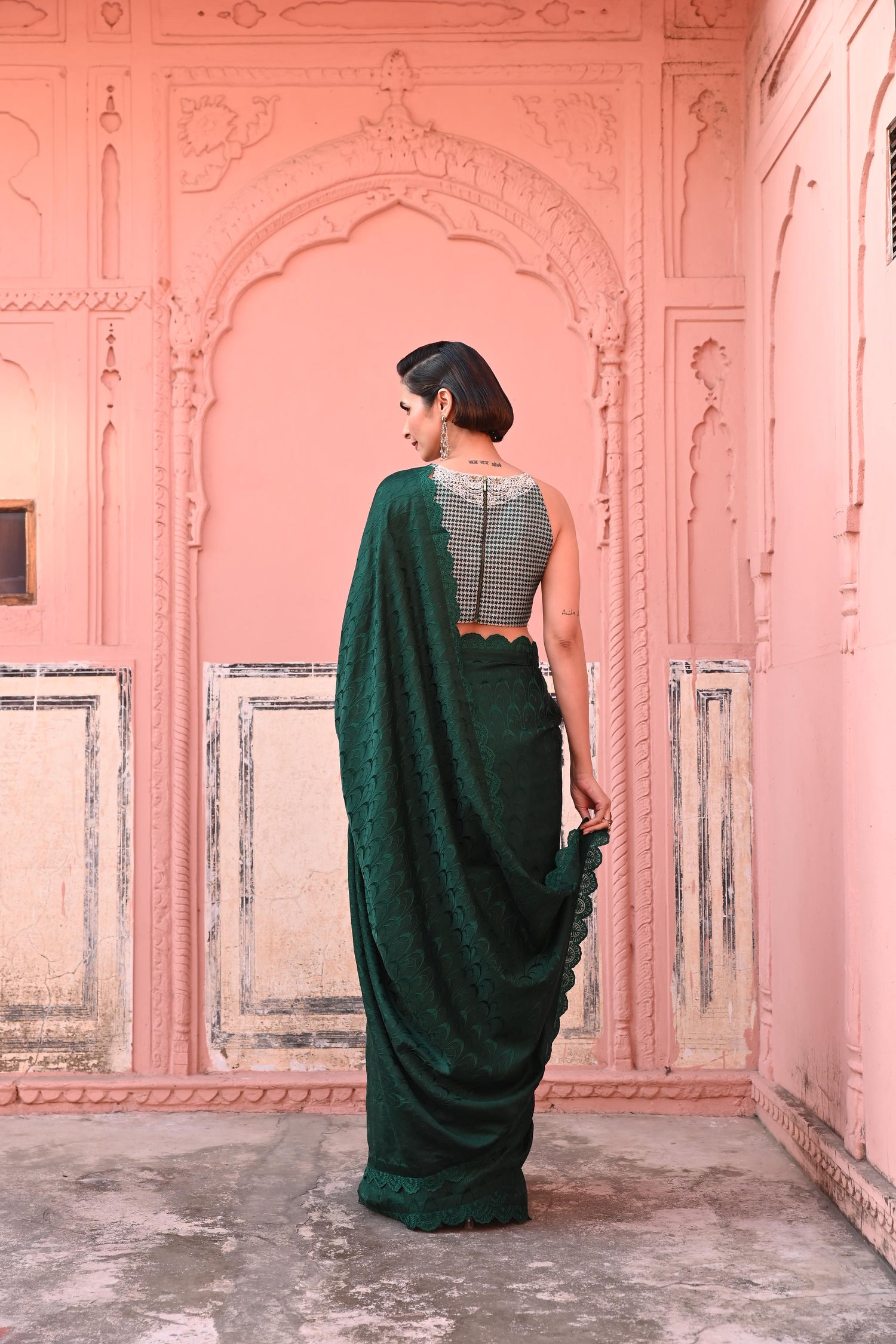 O Haseena Banarasi Tanchoi Handloom Saree