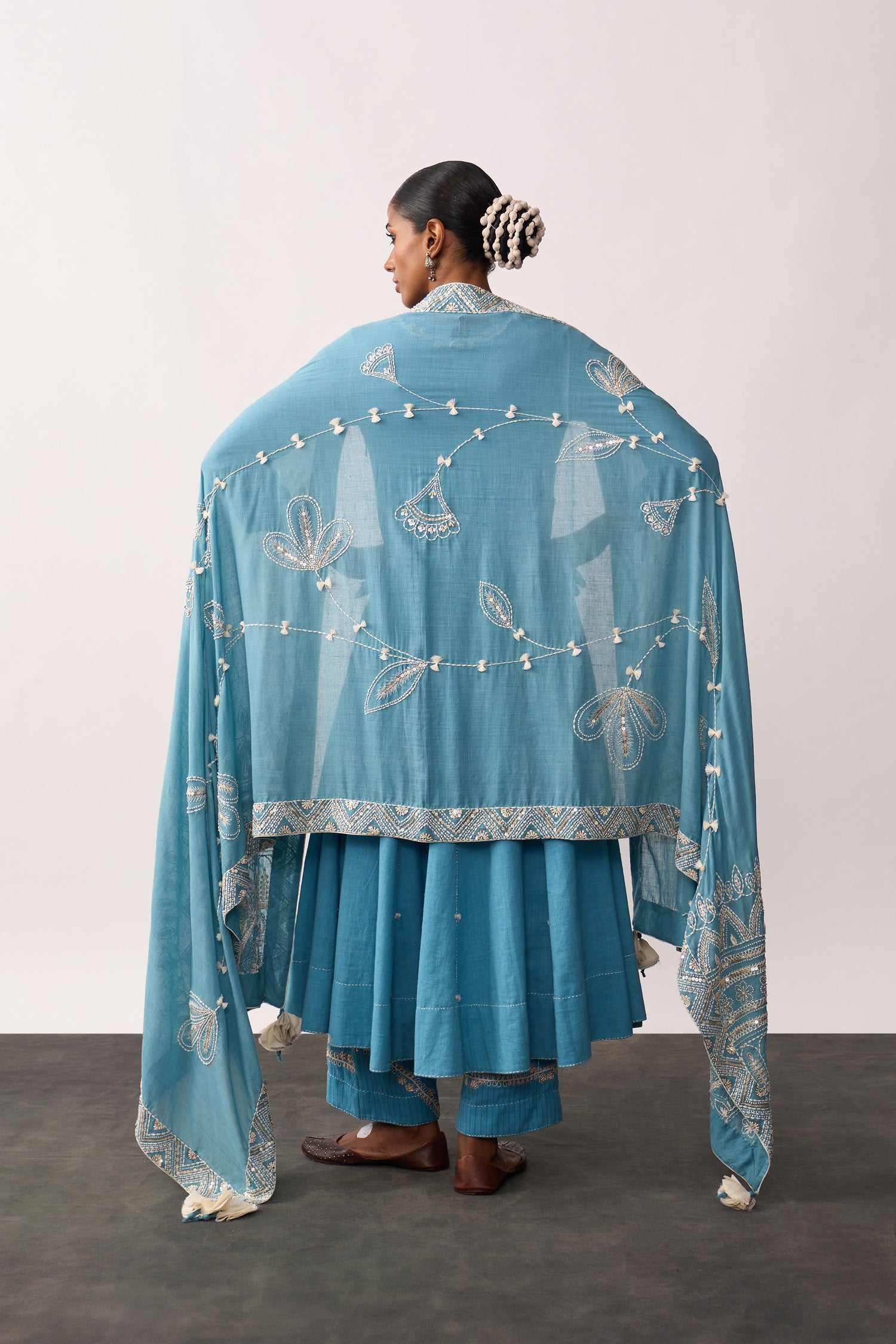 'Kittur Rani' Blue Hand-spun Embroidered Dupatta