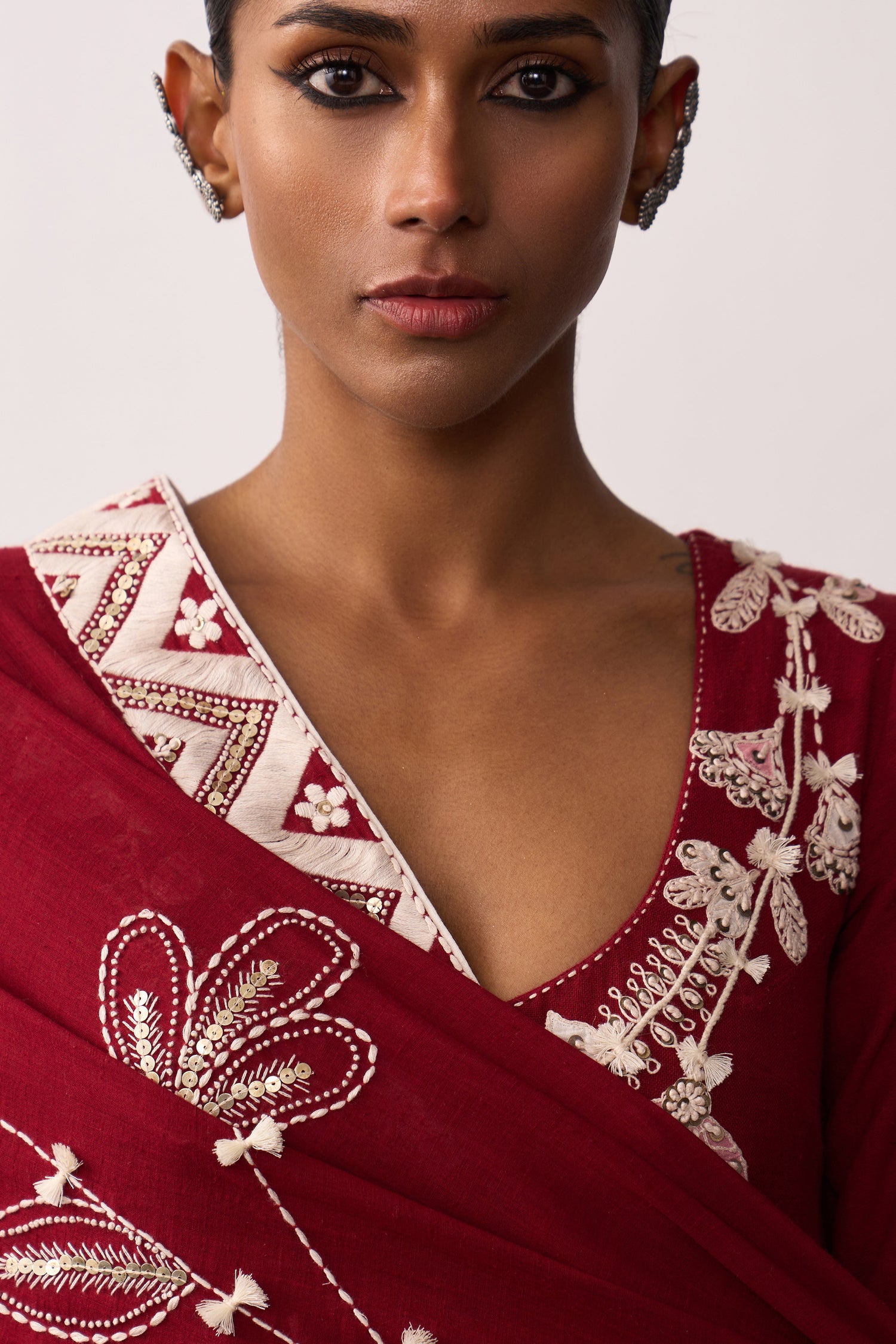 'Kittur Rani' Red Hand-spun Embroidered Dupatta