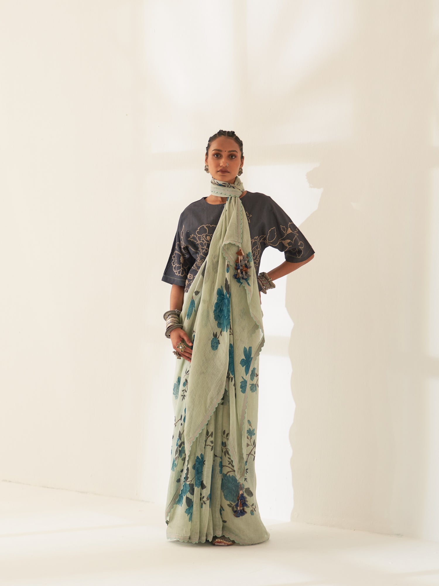 'Goolar' Pure Linen Handloom Sari