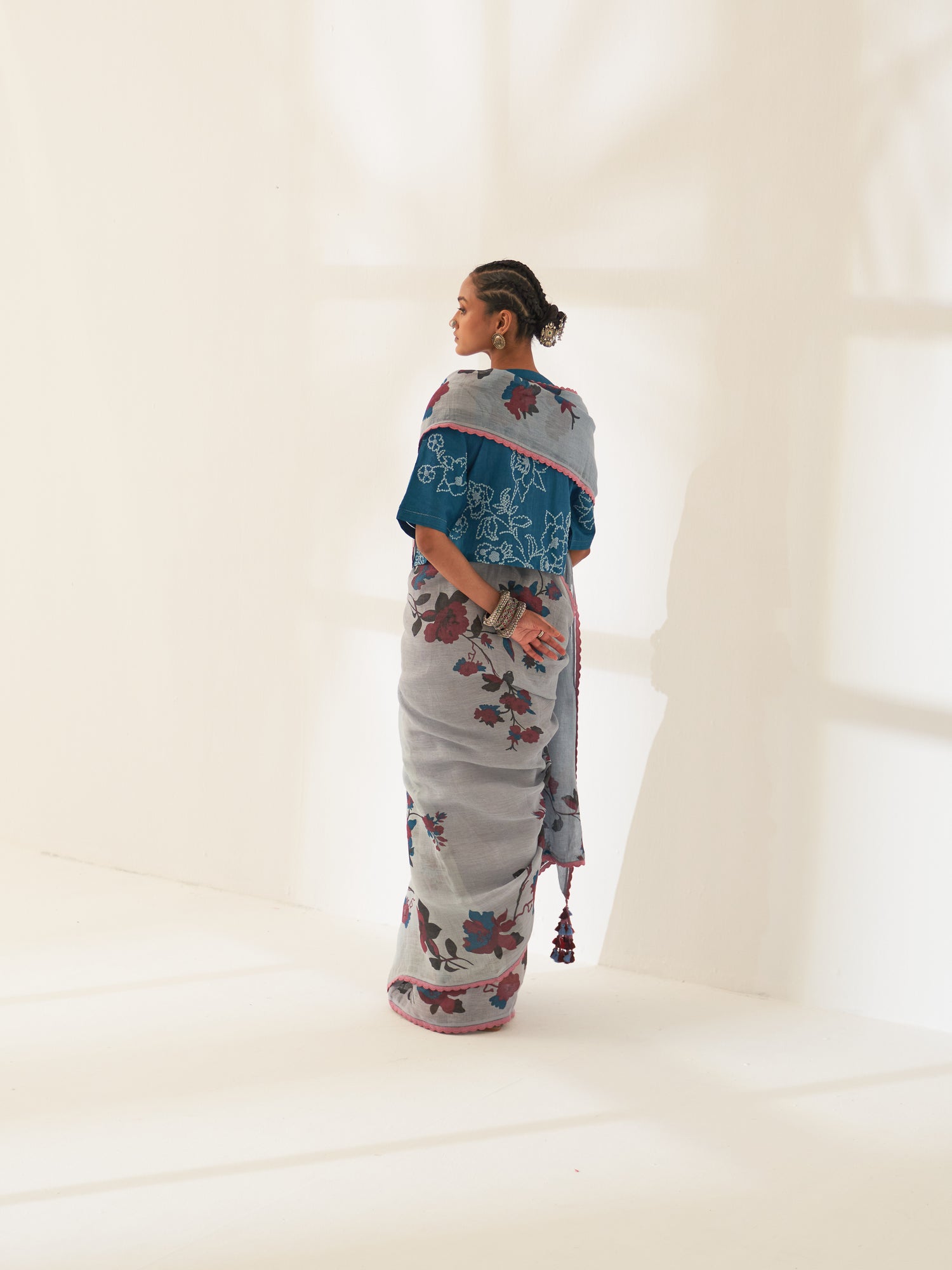 'Mahua' Pure Linen Handloom Sari