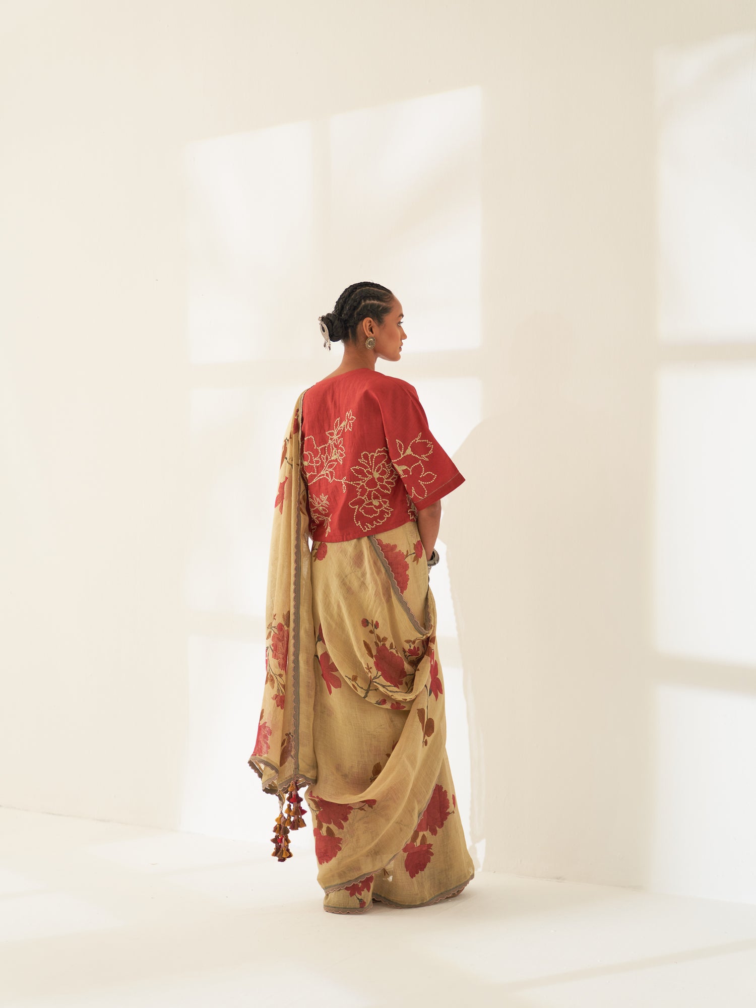 'Parag' Pure Linen Handloom Sari