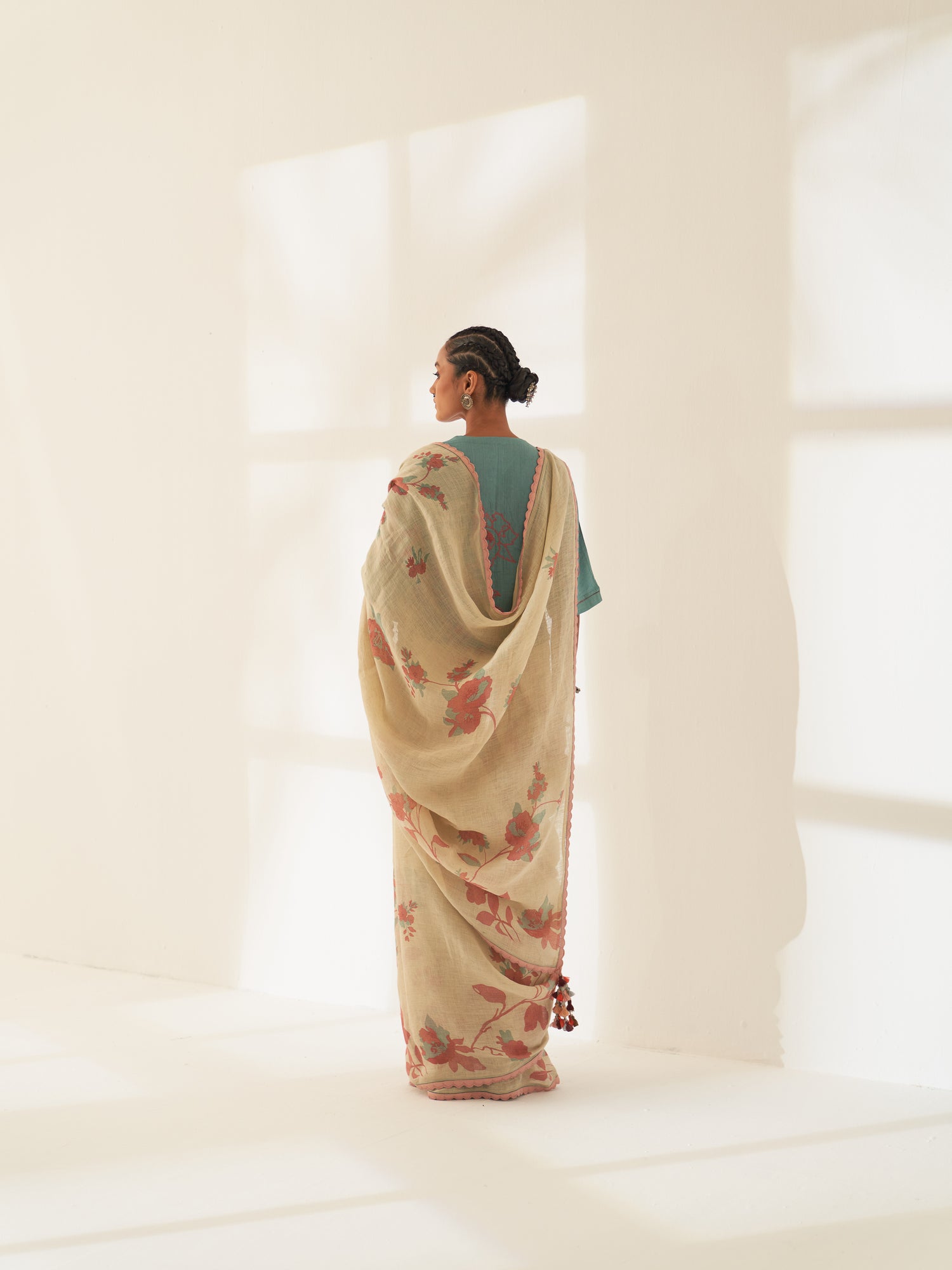 'Phoolan' Pure Linen Handloom Sari