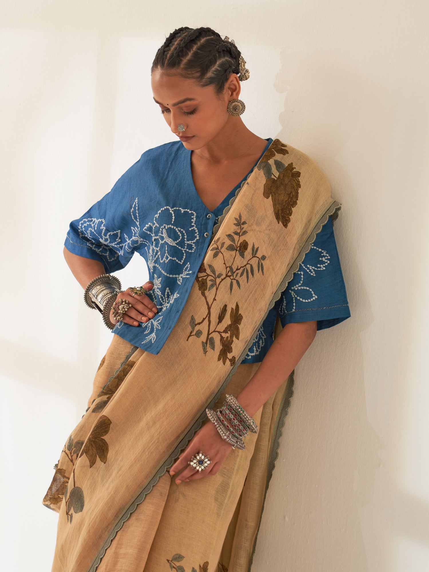 'Sanobar' Pure Linen Handloom Sari