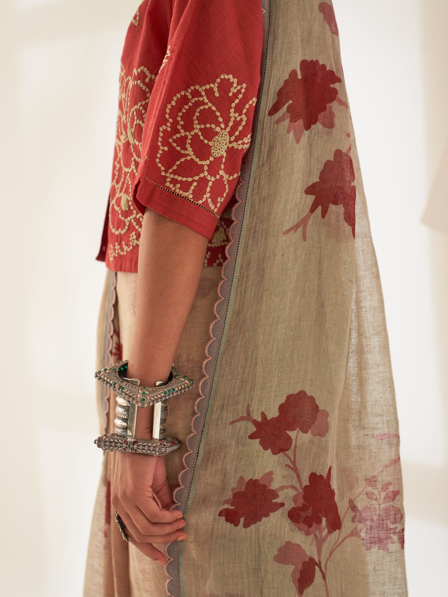 'Bela' Pure Linen Handloom Sari