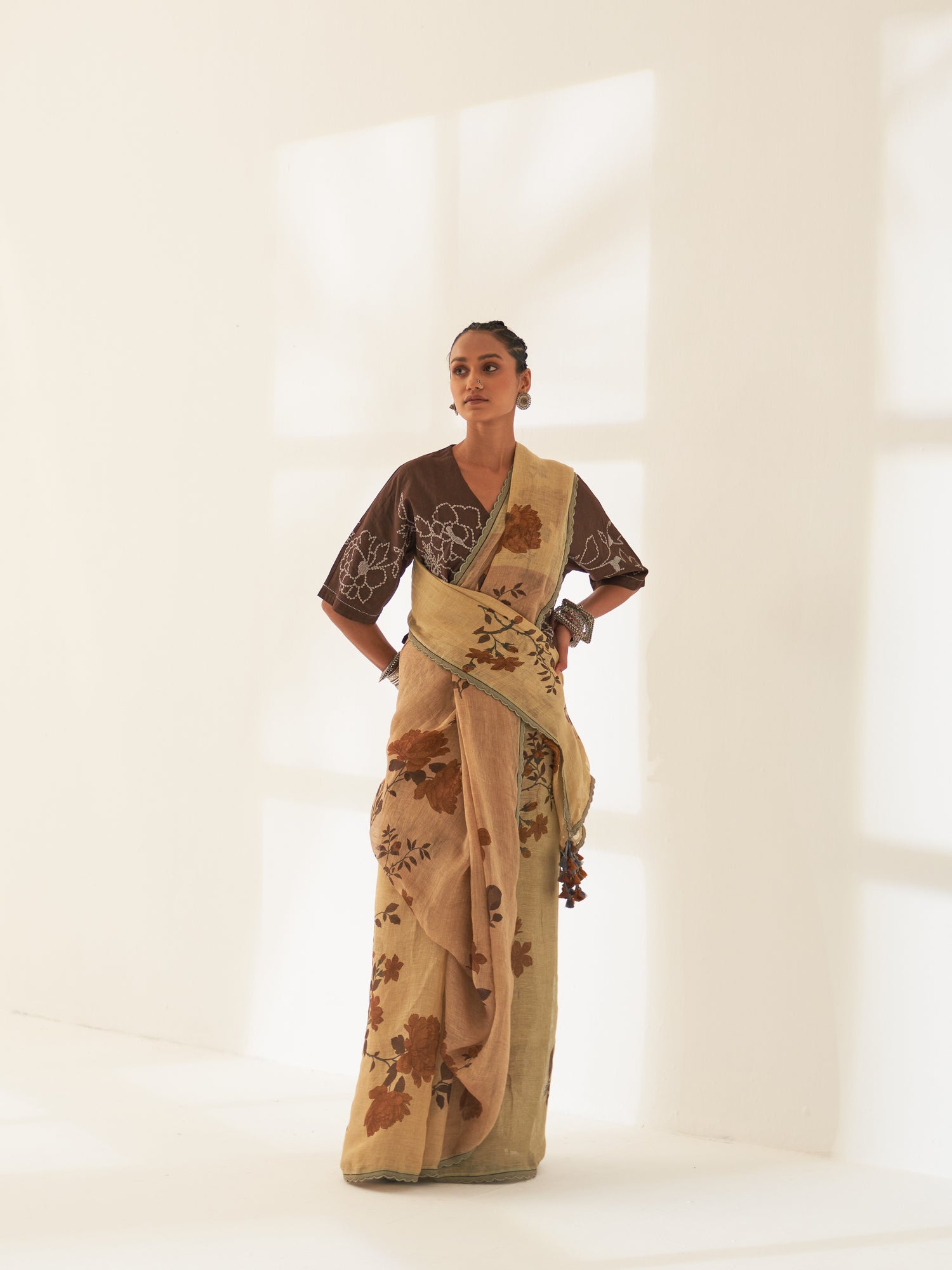 'Chhanv' Pure Linen Handloom Sari