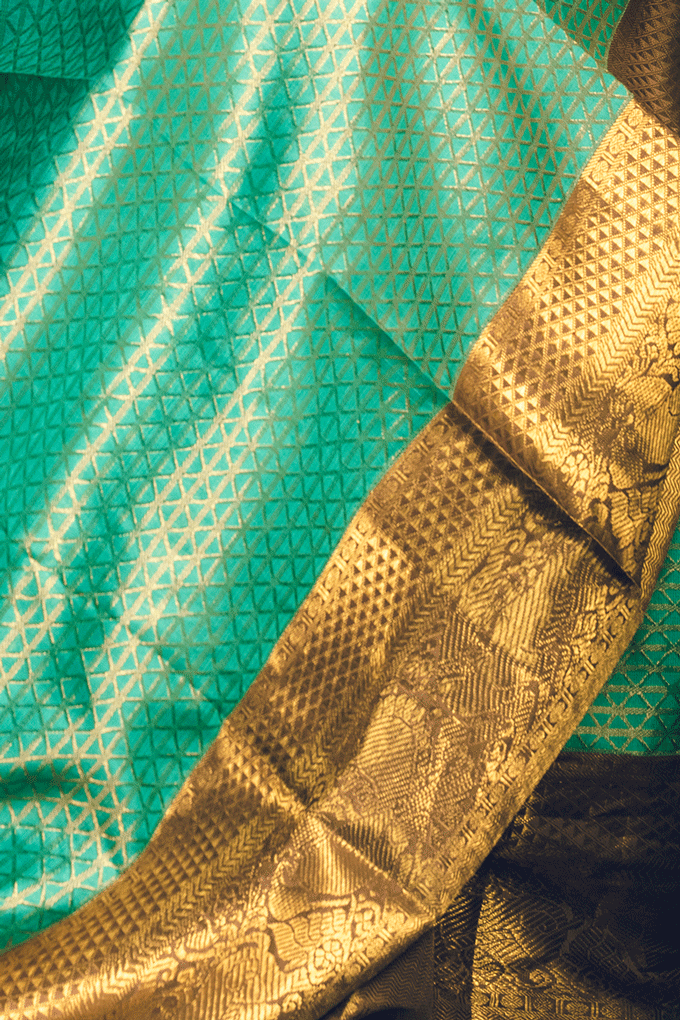 Sea Green Geometric Zari Pure Silk Kanjivaram Handloom Sari