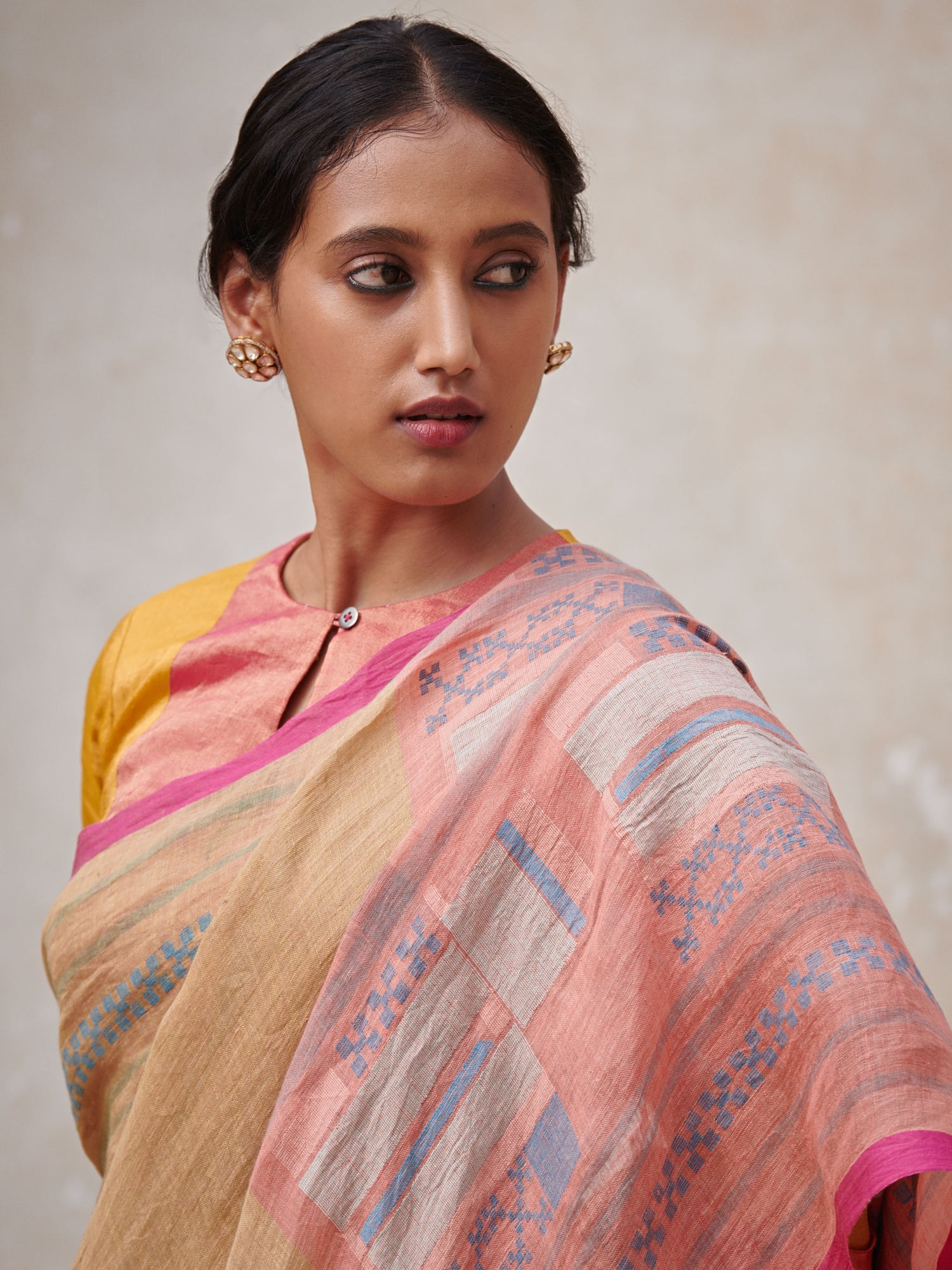 Manya Linen Handloom Sari