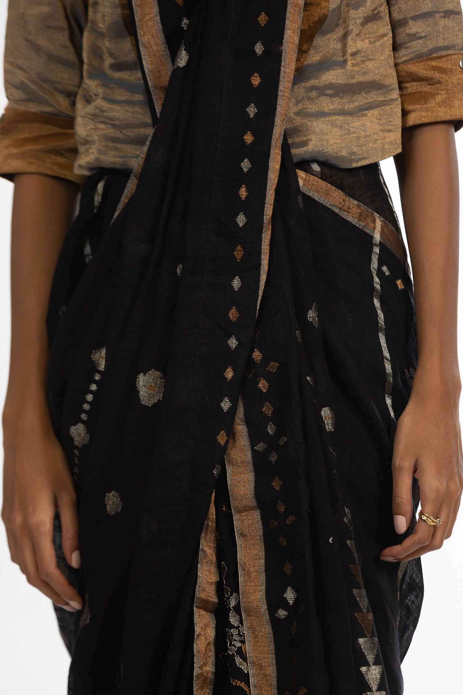 'MITHILA' Jamdani Linen Handloom Sari