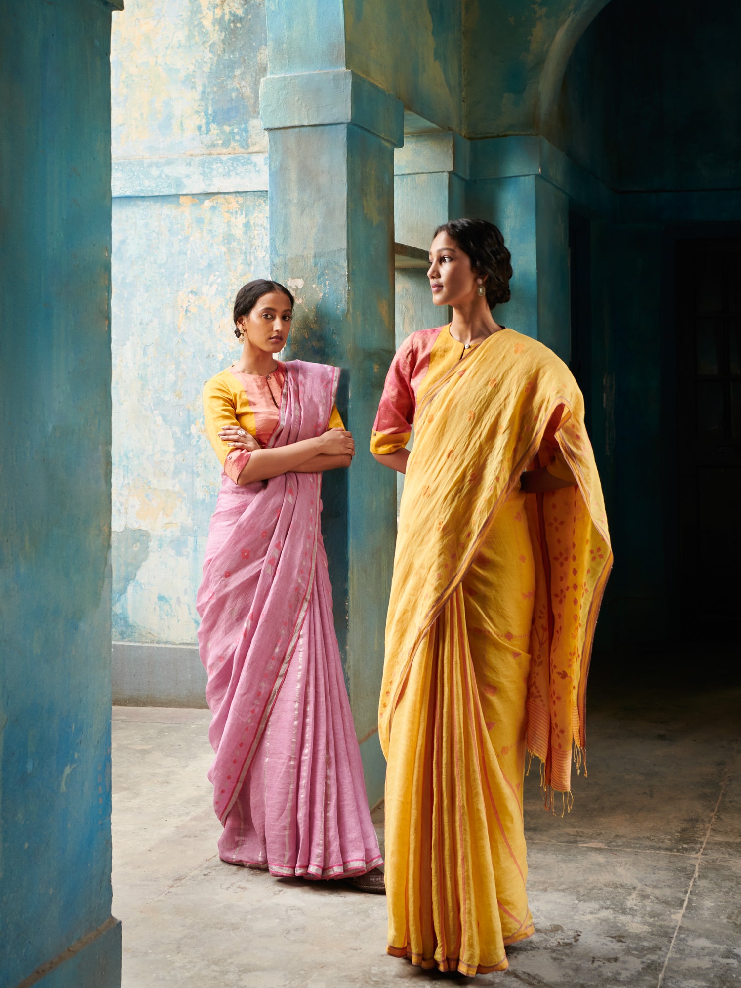 Masuma Jamdani Linen Handloom Sari