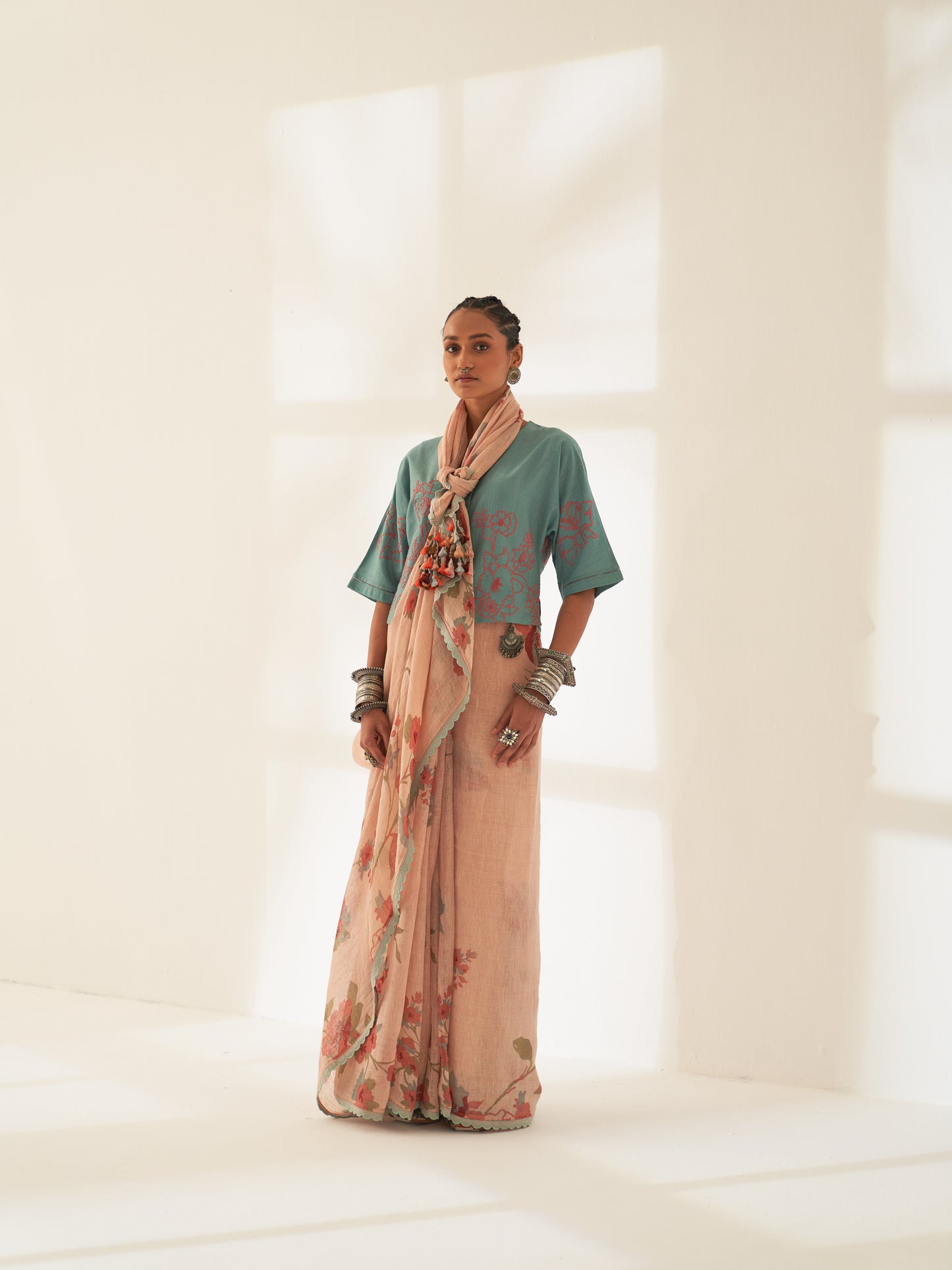 'Pankhuri' Pure Linen Handloom Sari