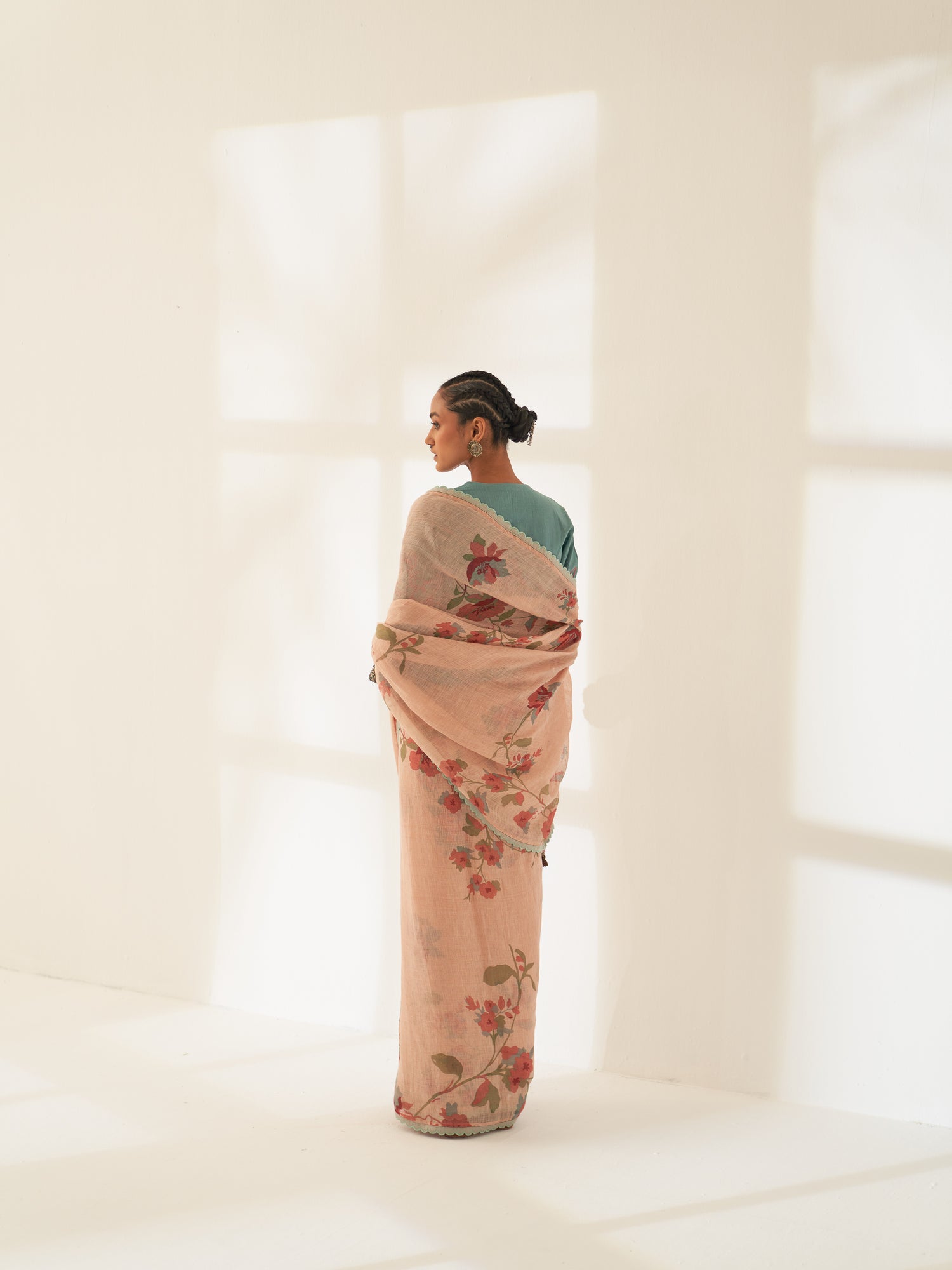 'Pankhuri' Pure Linen Handloom Sari