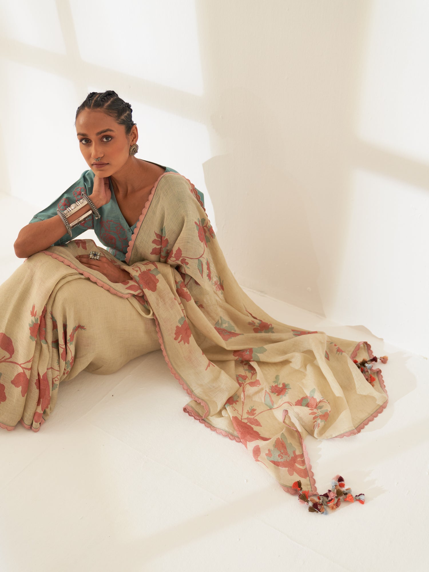 'Phoolan' Pure Linen Handloom Sari