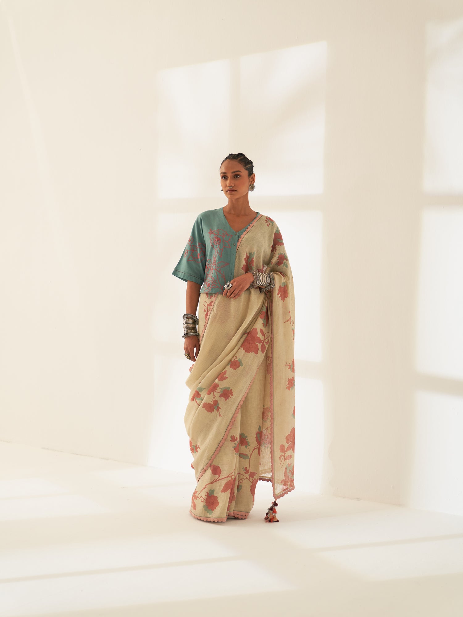 'Phoolan' Pure Linen Handloom Sari
