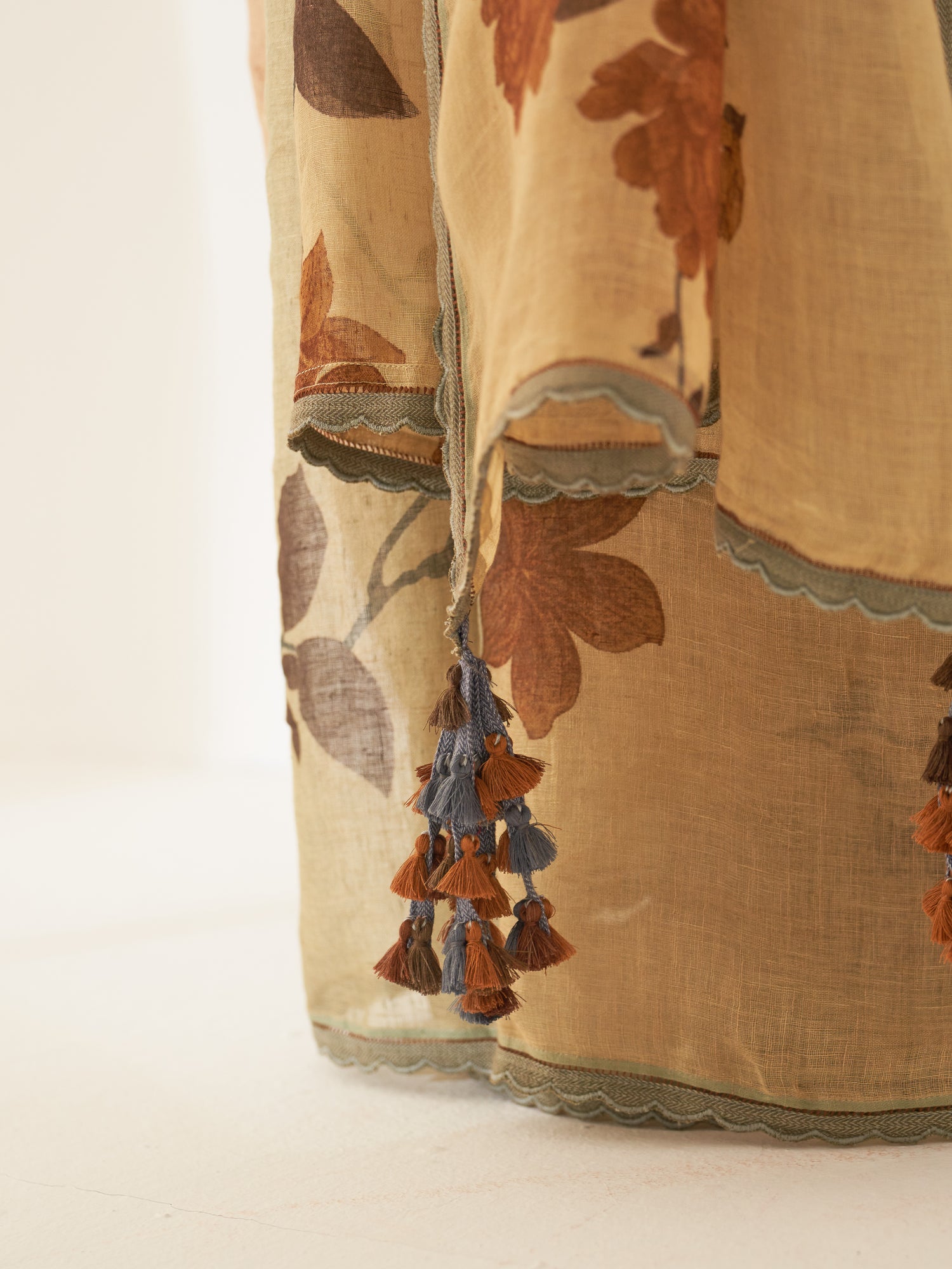 'Chhanv' Pure Linen Handloom Sari