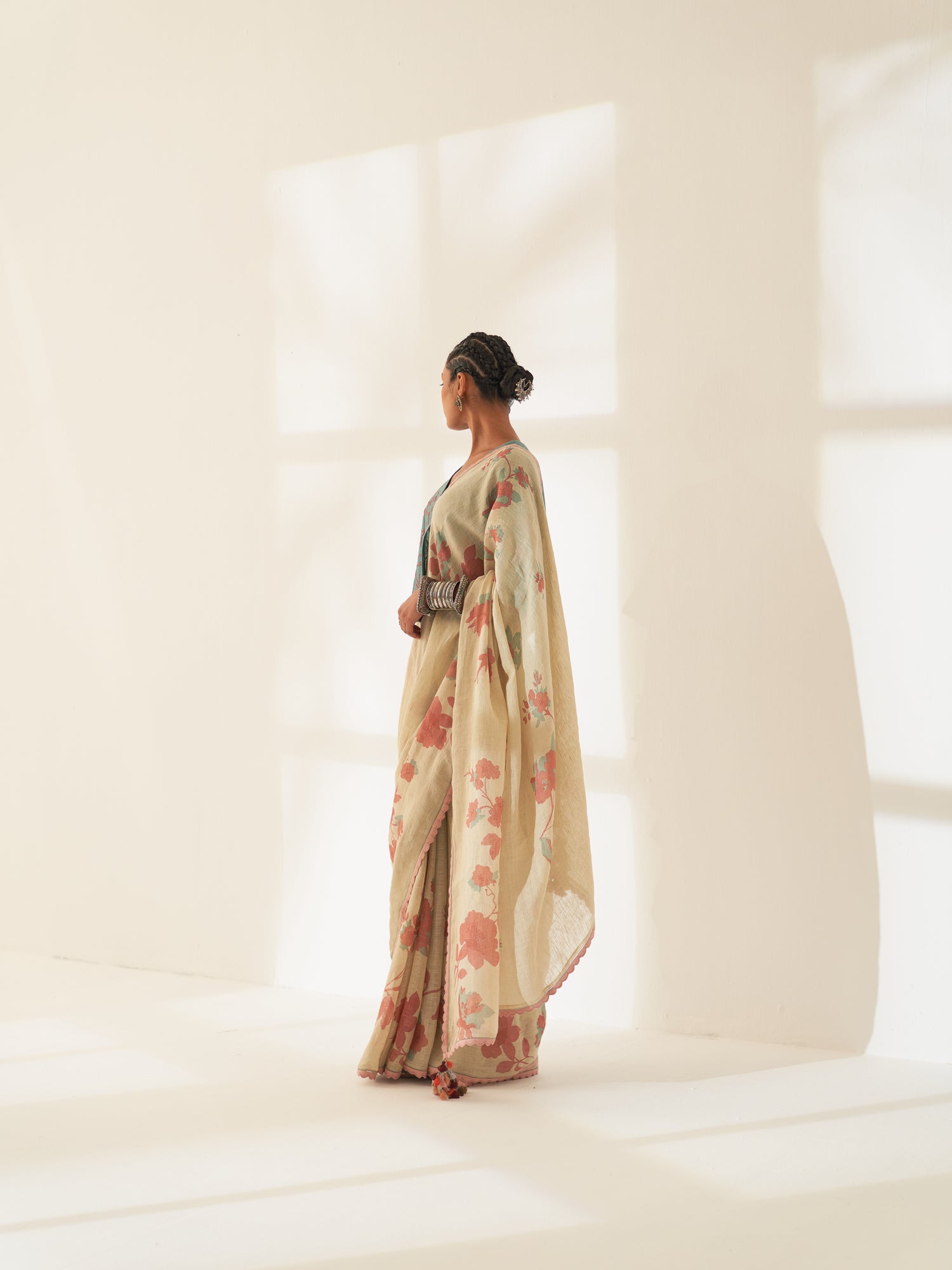 'Phoolan' Pure Linen Handloom Sari