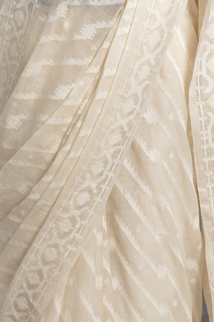 Off White Dhakai Jamdani Pure Cotton Khadi Handloom Sari