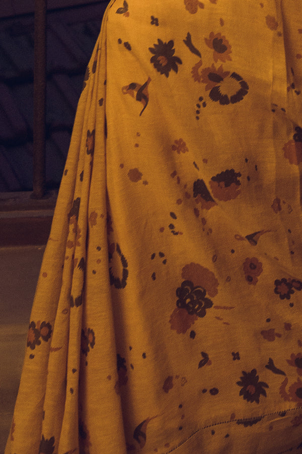 'Manjari' Spring flowers Linen Handloom Sari