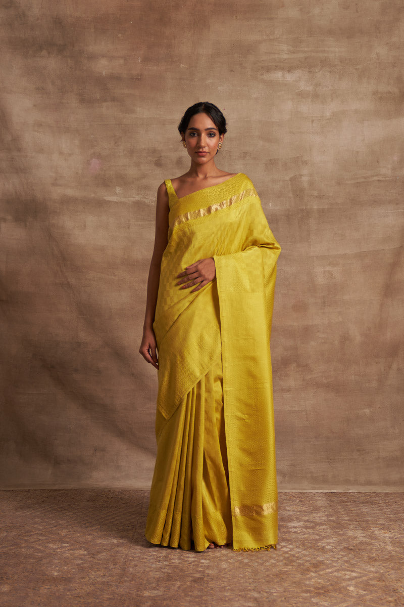 'Peela Anchal' Kadhua Benarasi Handloom Sari