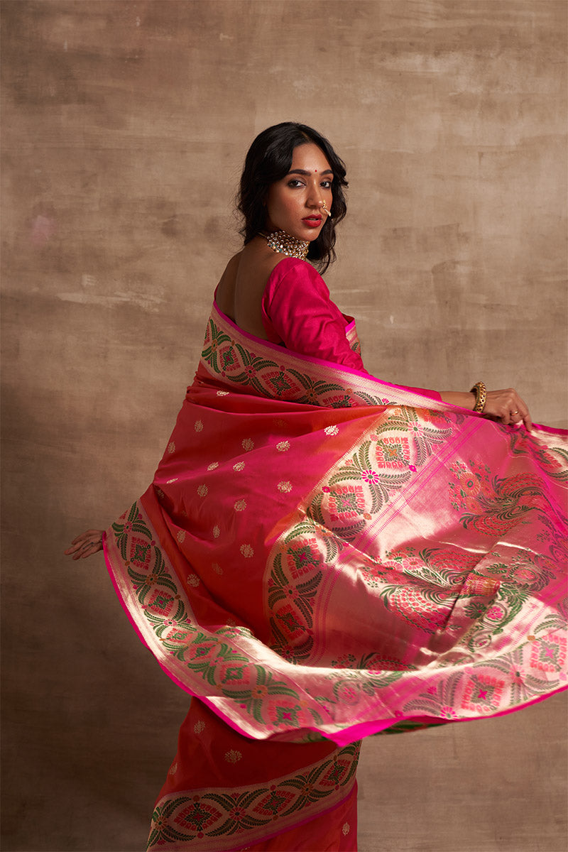 'Sajeeli Sundari' Rani Kadiyal Benarasi Handloom Sari