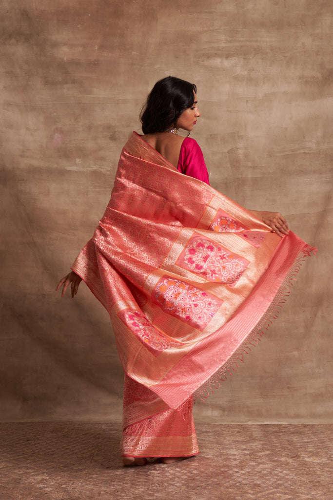 'Chaand Ki Jaali' Gulabi Benarasi Handloom Sari