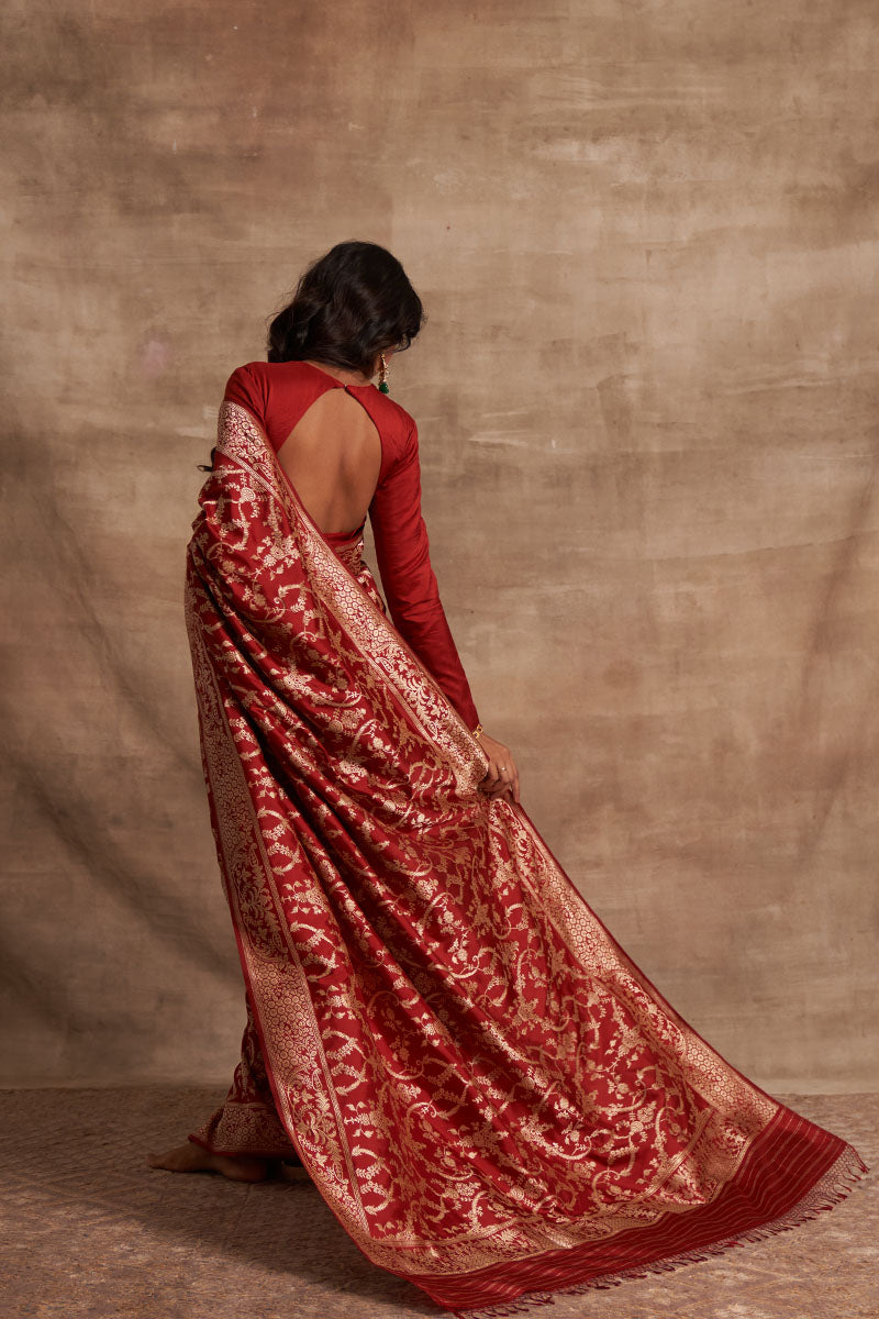 'Surkh Surur' Laal Benarasi Handloom Sari