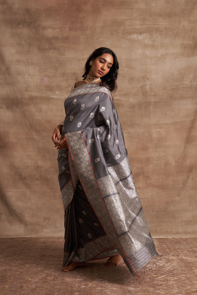'Phool Chatai' Slaty Kadhua Benarasi Handloom Sari