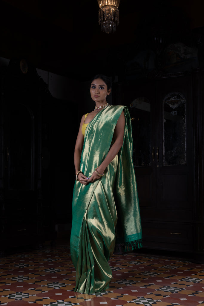 'Sunehari Potli' Hariyar Tissue Benarasi Handloom Sari