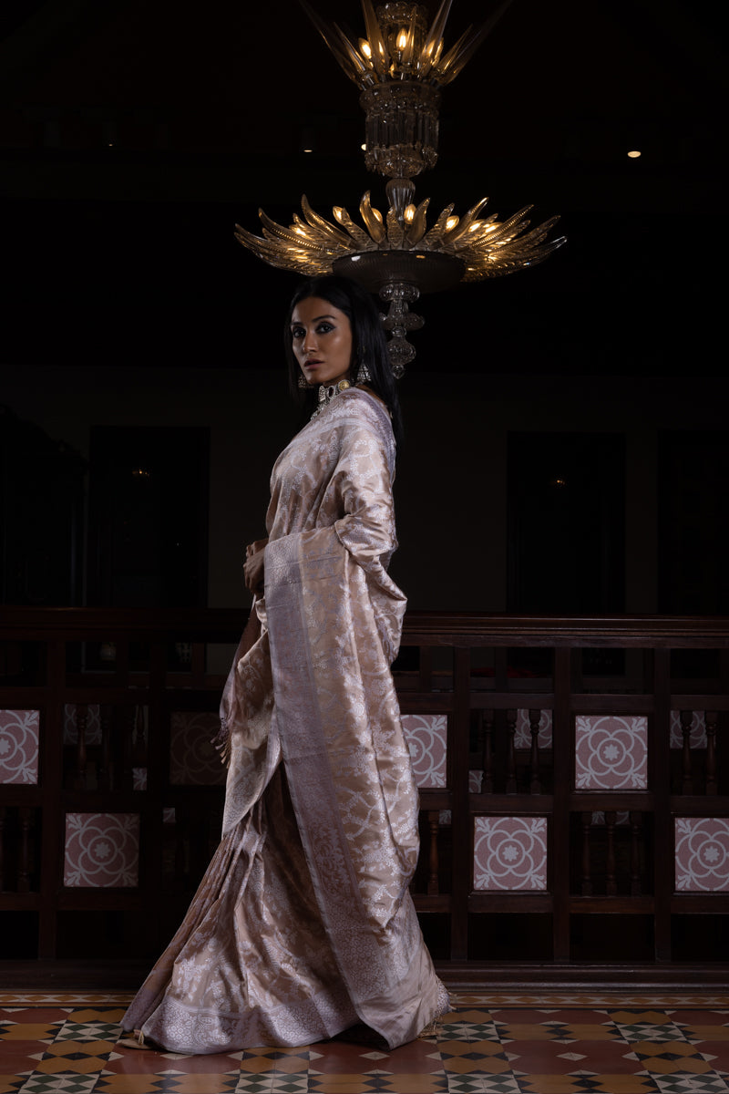 'Surkh Surur' Ret Jaal Benarasi Handloon Sari