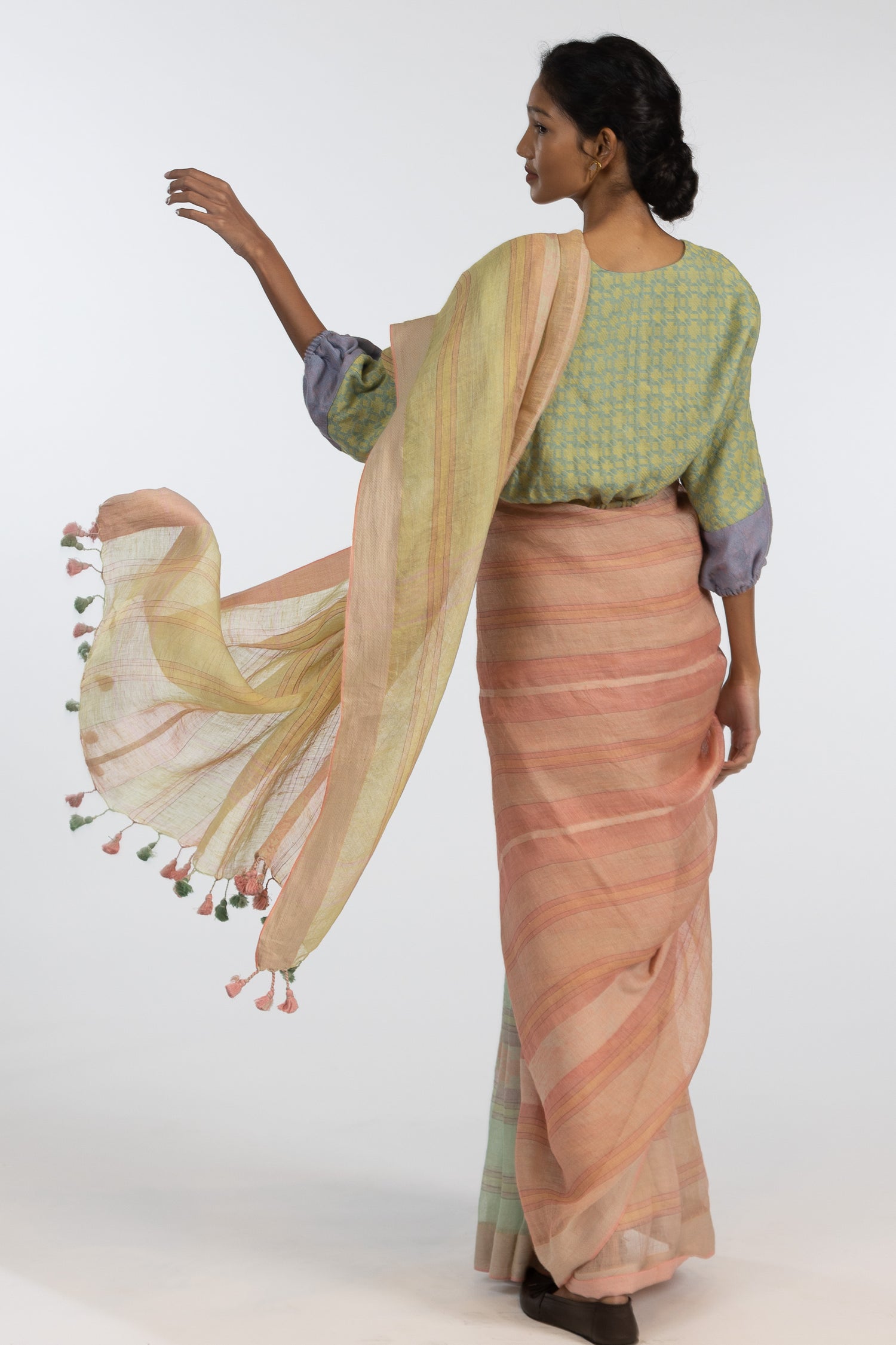 'VANDANA' Linen Handloom Sari
