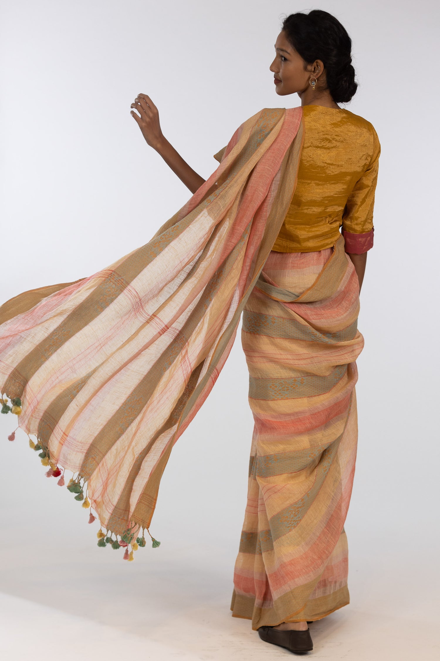 'BHANU' Linen Handloom Sari