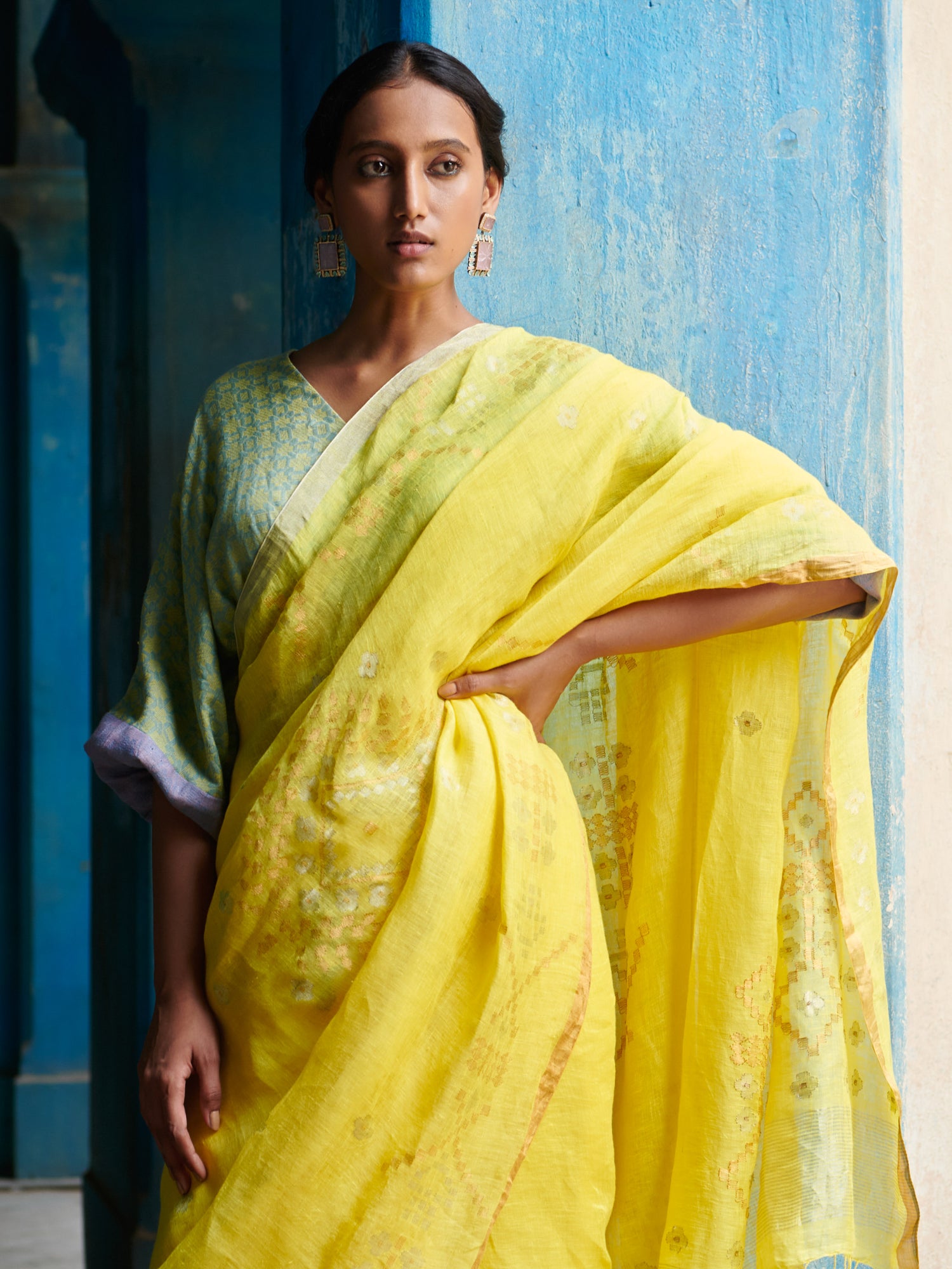 Alpa Jamdani Linen Handloom Sari
