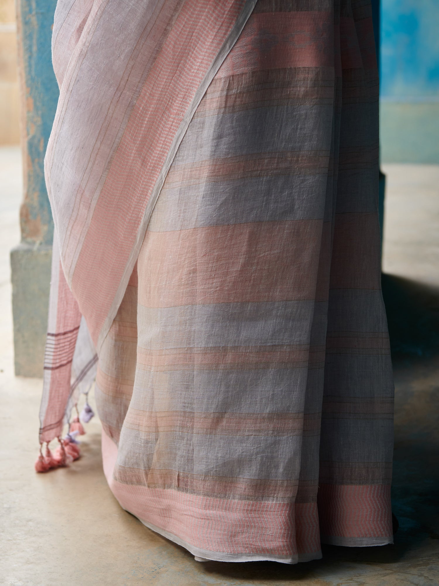 Sashi Linen Handloom Sari