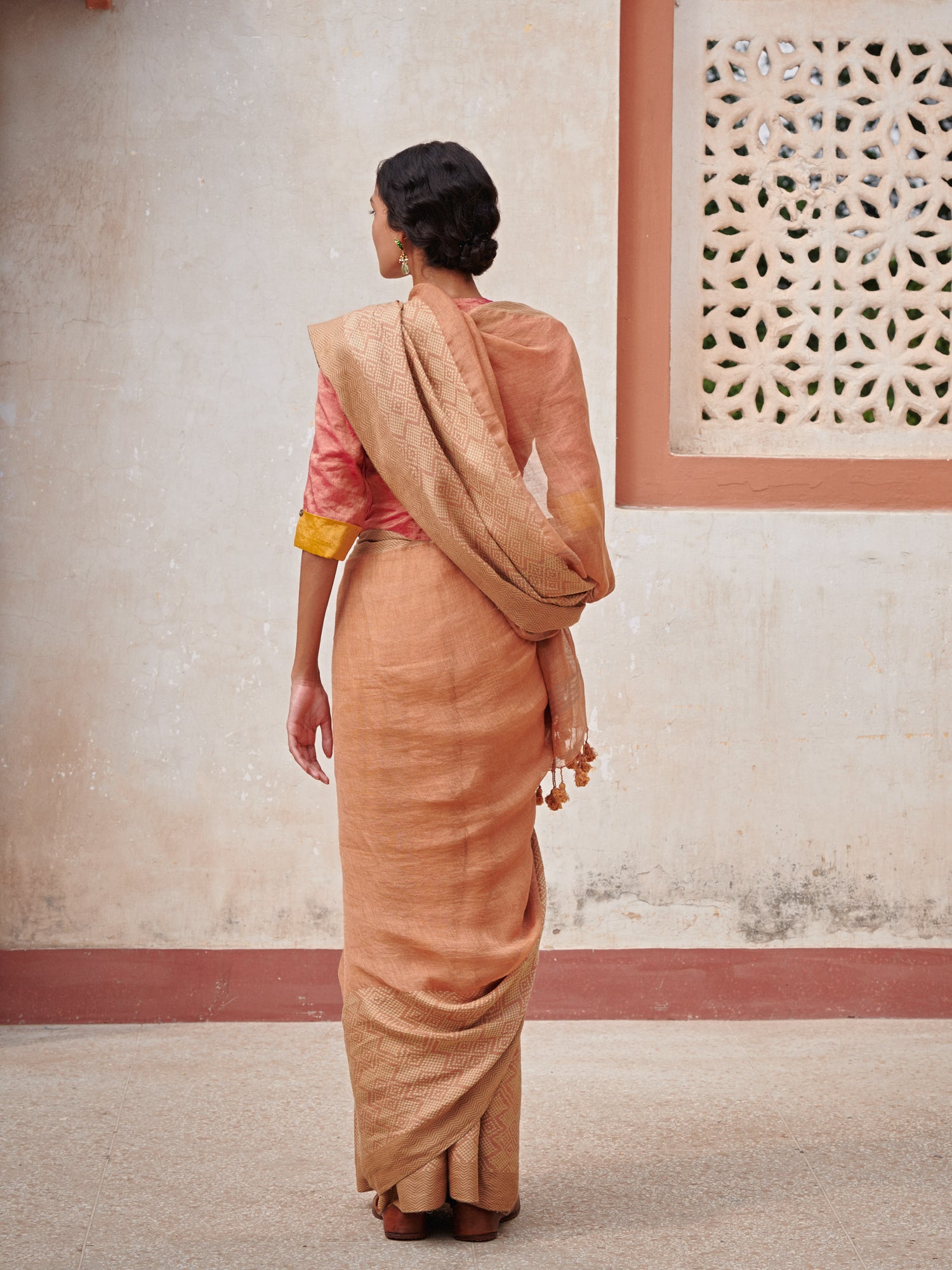 Anu Linen Handloom Sari