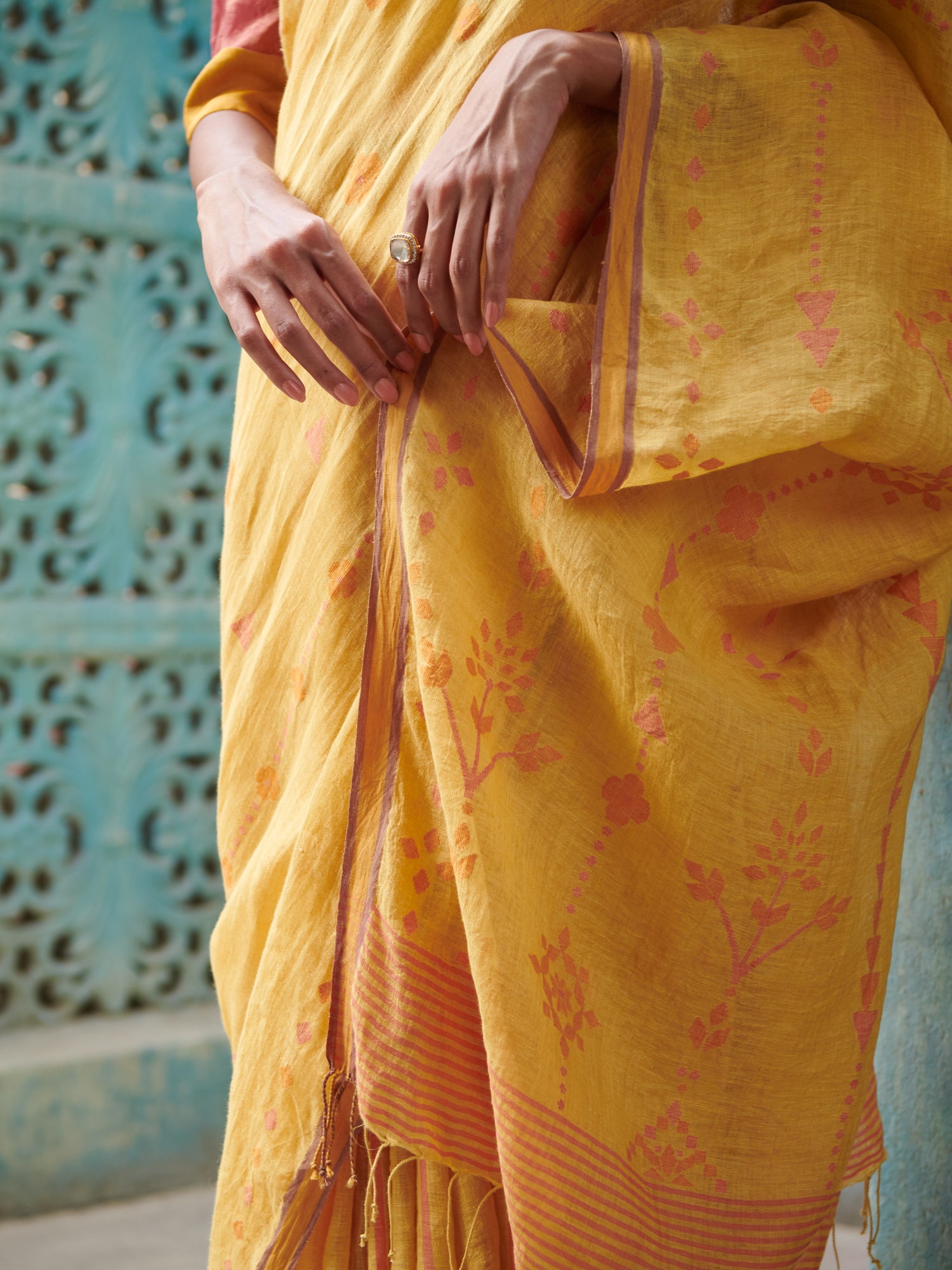 Alka Jamdani Linen Handloom Sari