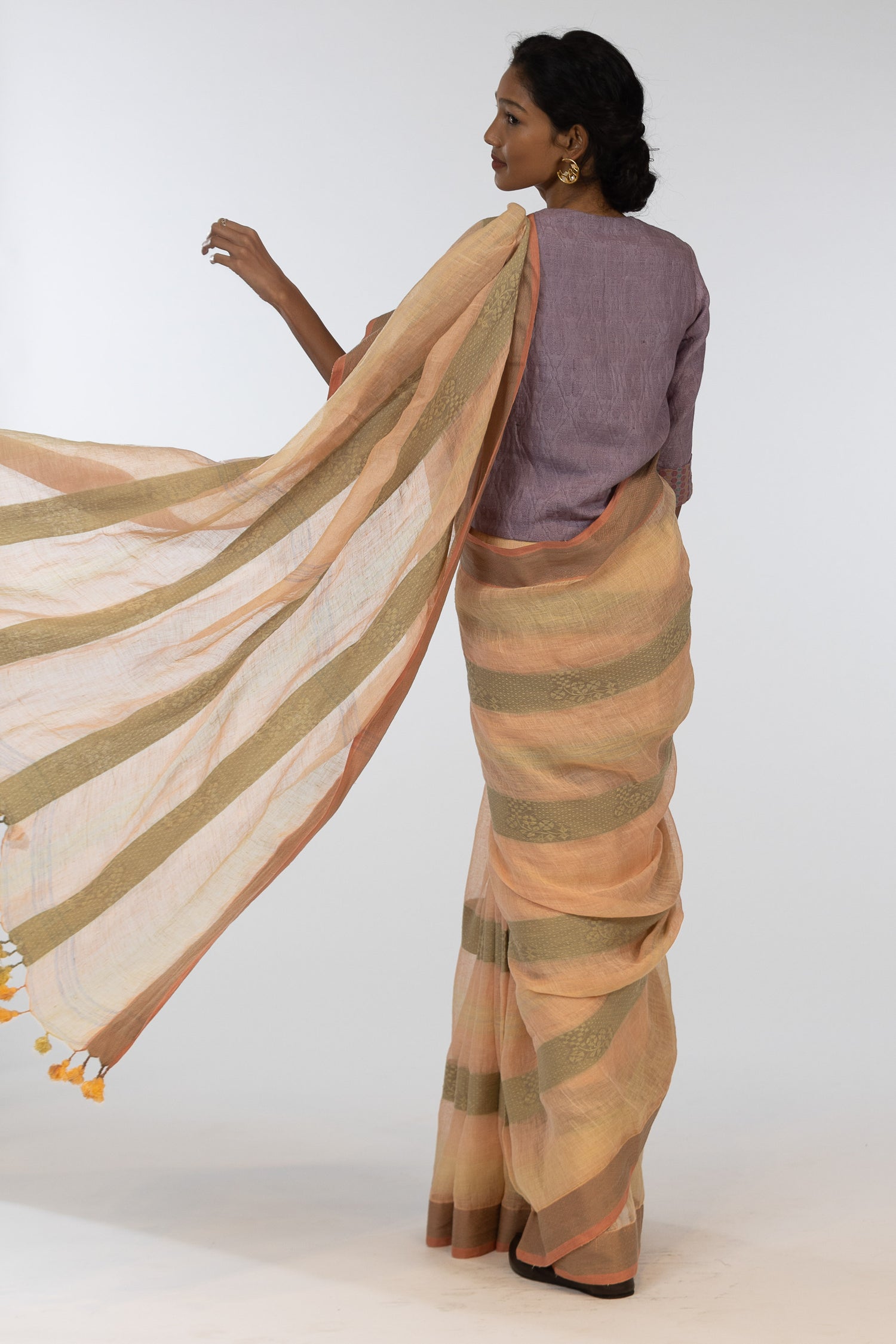 'PRAMILA' Linen Handloom Sari
