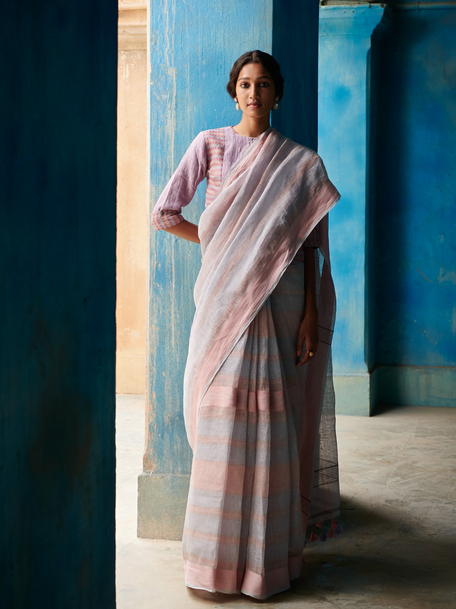 Sashi Linen Handloom Sari